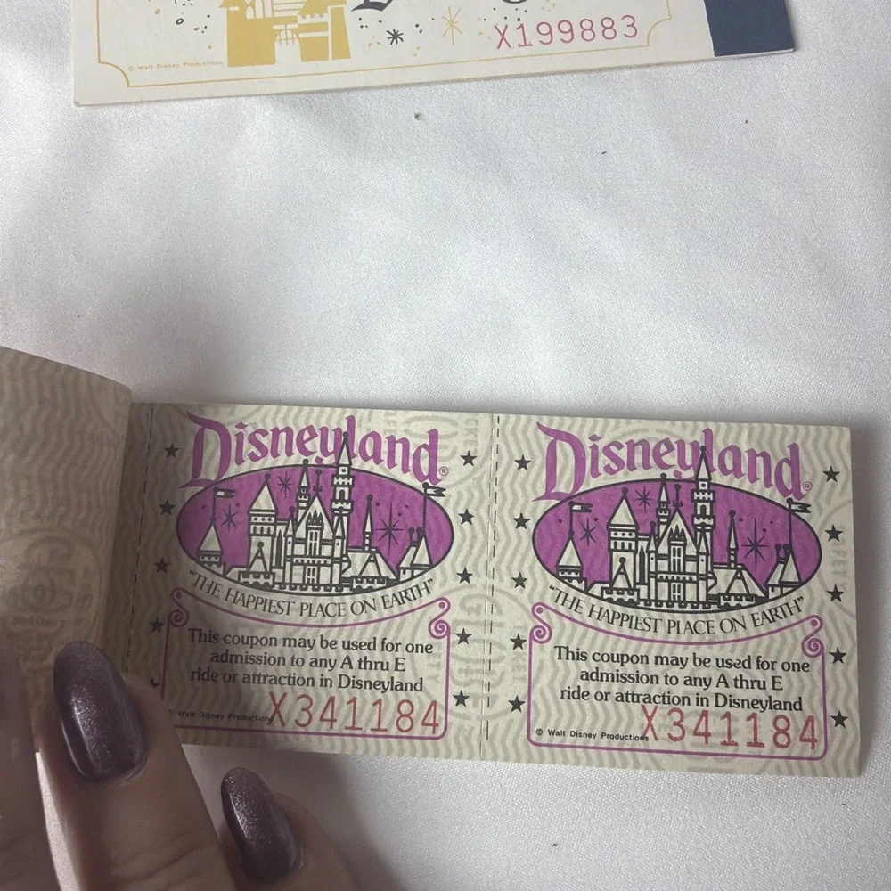 Vintage Disneyland 5 Adventures Courtesy Guest Ticket Book Complete 2 Lot